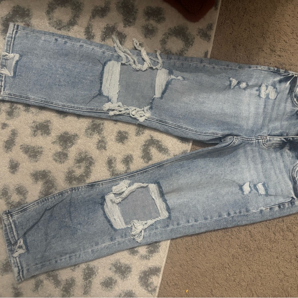 Lovervet , mid rise, distressed straight